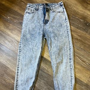 Misguided high rise riot mom jeans size 6